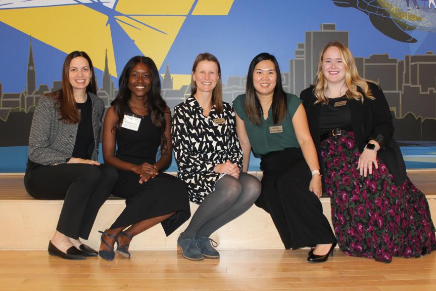 Two innovative pitches win big at Ottawa neuroimaging event Dr. Jennifer Phillips, Patricia Burhunduli, Jessica Drodge, Dr. Tram Nguyen, and Katie Dinelle.