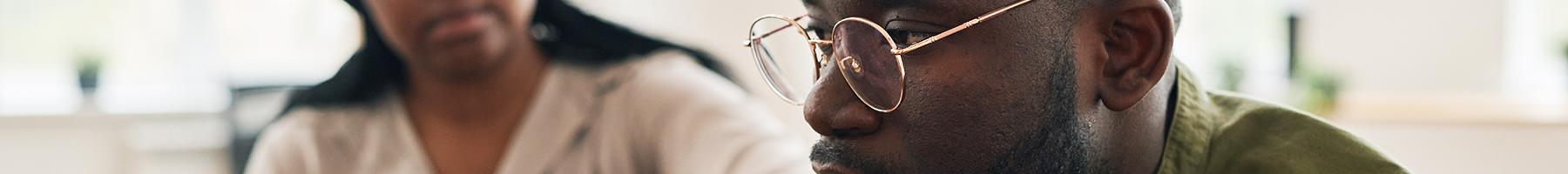 Drop-in peer support groups for the ACB community A Black man attending a peer support session.