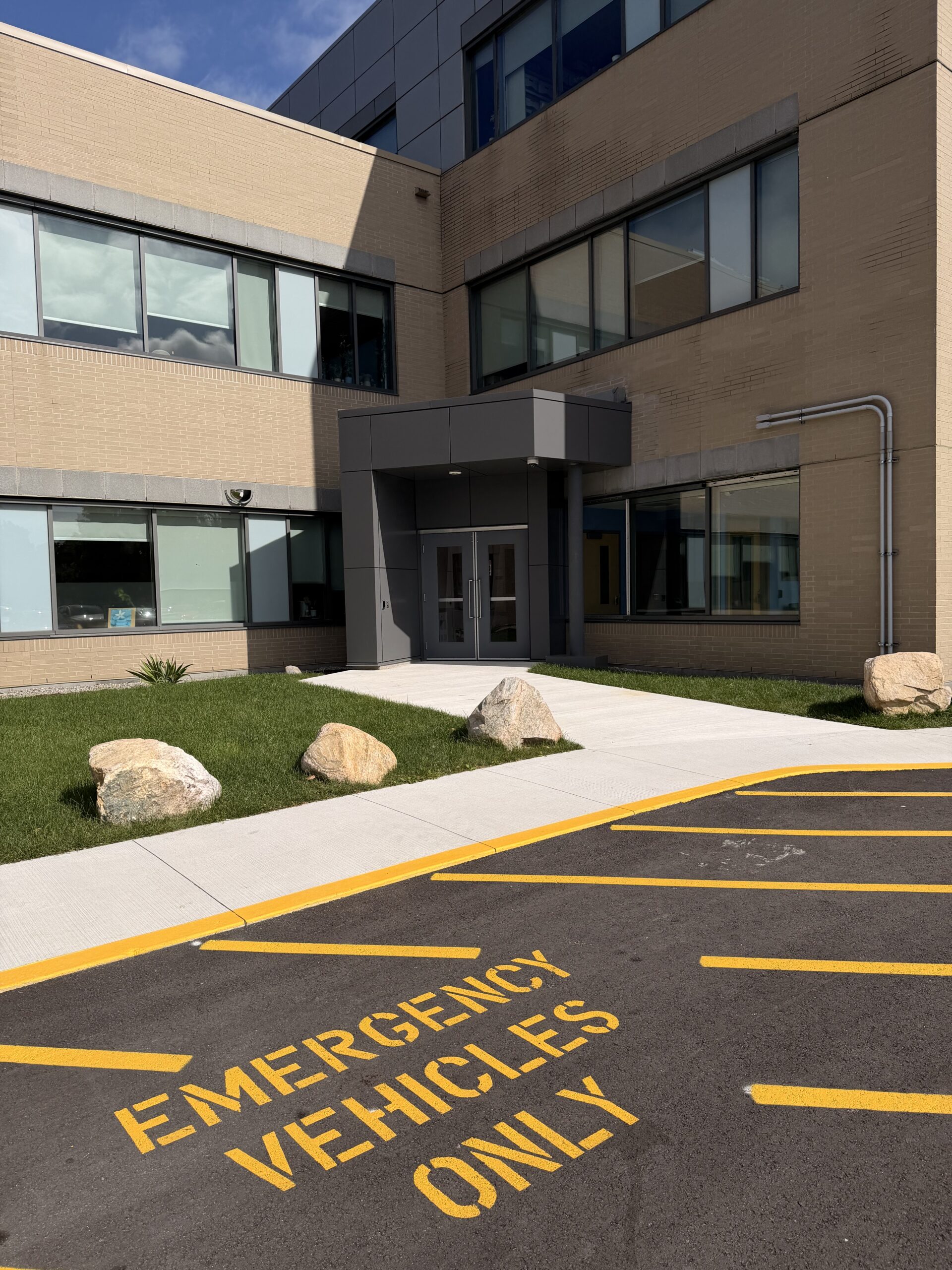 Outside view of the Urgent Care Clinic, looking at the main entrance